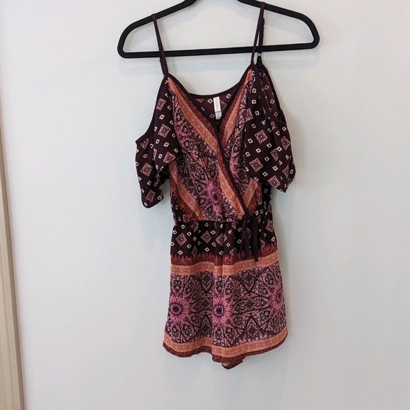 Xhilaration Romper Size Small - Picture 2 of 5